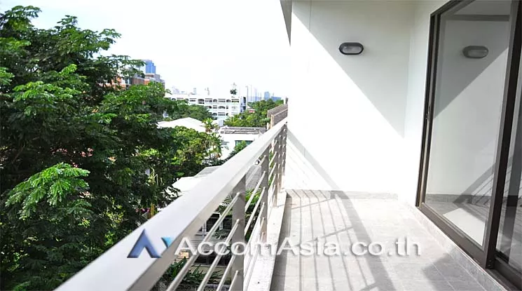 Pet friendly |  1 Bedroom  Apartment For Rent in Sukhumvit, Bangkok  near BTS Thong Lo (AA13660)