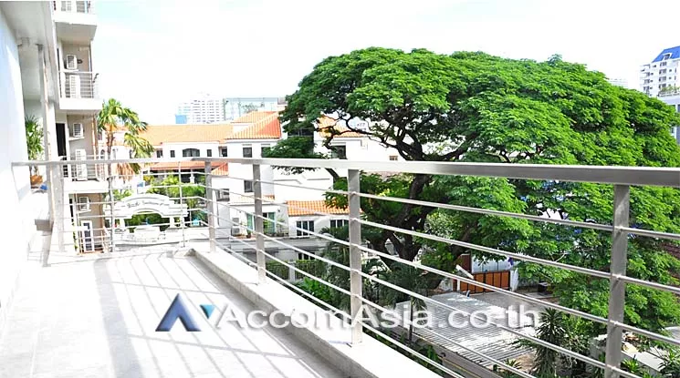 Pet friendly |  2 Bedrooms  Apartment For Rent in Sukhumvit, Bangkok  near BTS Thong Lo (AA13662)