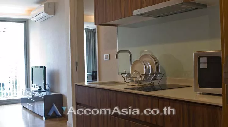  1 Bedroom  Condominium For Rent in Sukhumvit, Bangkok  near BTS Phrom Phong (AA13669)