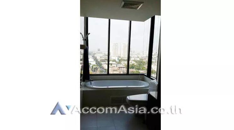  1 Bedroom  Condominium For Rent in Sukhumvit, Bangkok  near BTS Thong Lo (AA13673)
