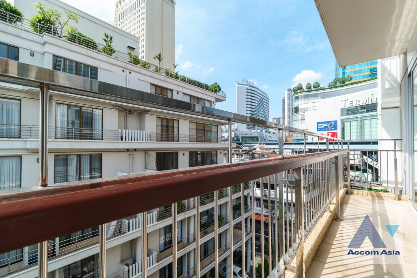 24  3 br Apartment For Rent in Sukhumvit ,Bangkok BTS Asok - MRT Sukhumvit at Peaceful residential AA13733