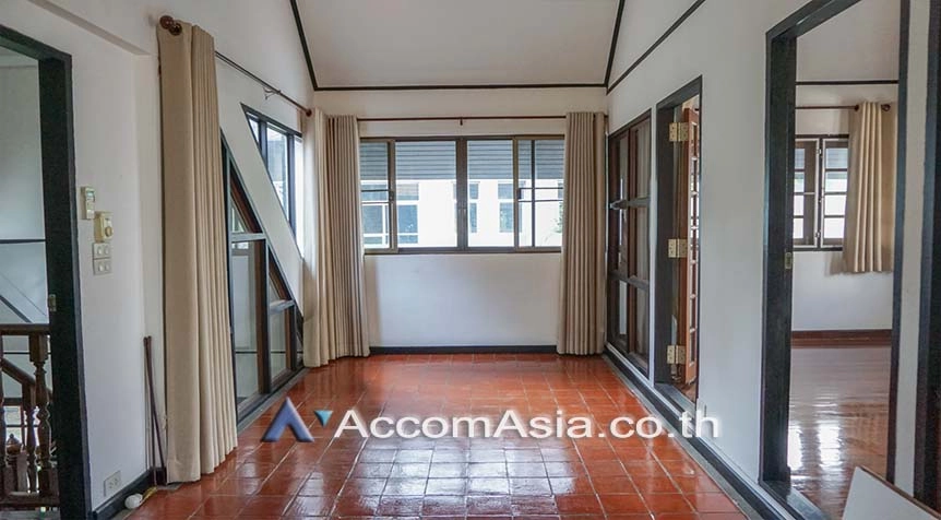 12  4 br House For Rent in Sathorn ,Bangkok BTS Chong Nonsi at Peaceful Compound 90447