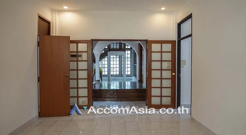 17  4 br House For Rent in Sathorn ,Bangkok BTS Chong Nonsi at Peaceful Compound 90447