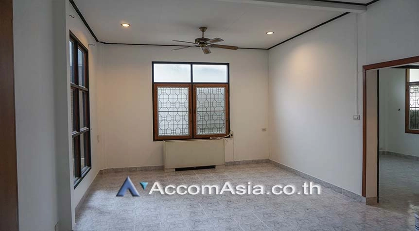 7  4 br House For Rent in Sathorn ,Bangkok BTS Chong Nonsi at Peaceful Compound 90447