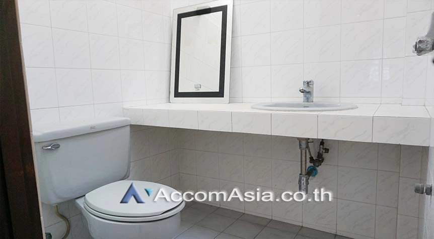 9  4 br House For Rent in Sathorn ,Bangkok BTS Chong Nonsi at Peaceful Compound 90447