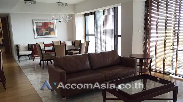  3 Bedrooms  Condominium For Rent in Sathorn, Bangkok  near BTS Chong Nonsi - MRT Lumphini (AA13937)