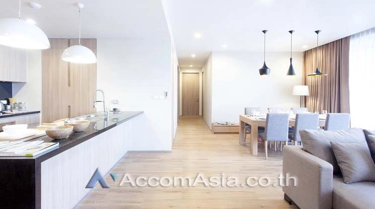  2 Bedrooms  Apartment For Rent in Sukhumvit, Bangkok  near BTS Asok - MRT Sukhumvit (AA13967)