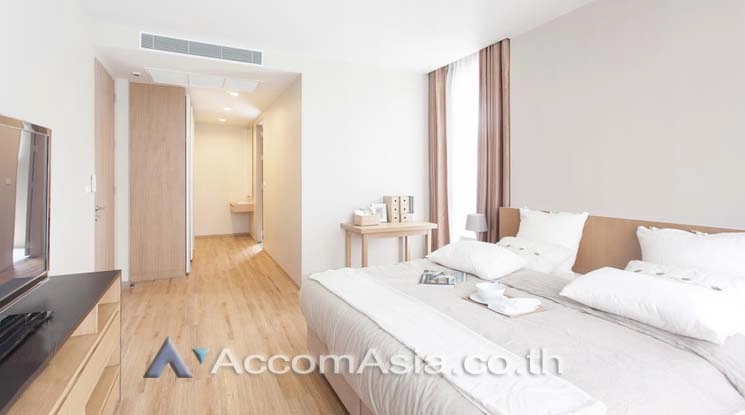  2 Bedrooms  Apartment For Rent in Sukhumvit, Bangkok  near BTS Asok - MRT Sukhumvit (AA13967)