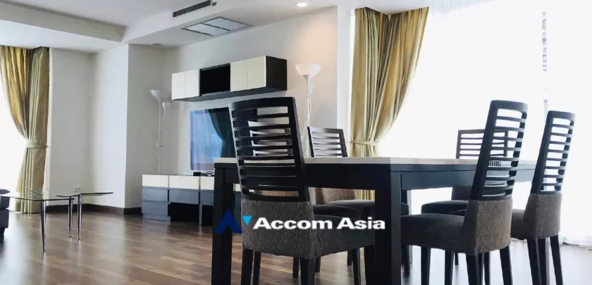  2 Bedrooms  Condominium For Rent in Ploenchit, Bangkok  near BTS Ratchadamri (AA14011)