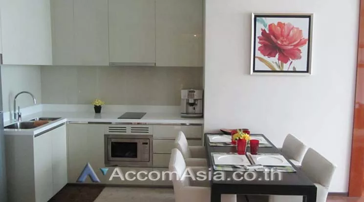  2 Bedrooms  Condominium For Rent in Sukhumvit, Bangkok  near BTS Phrom Phong (AA14094)