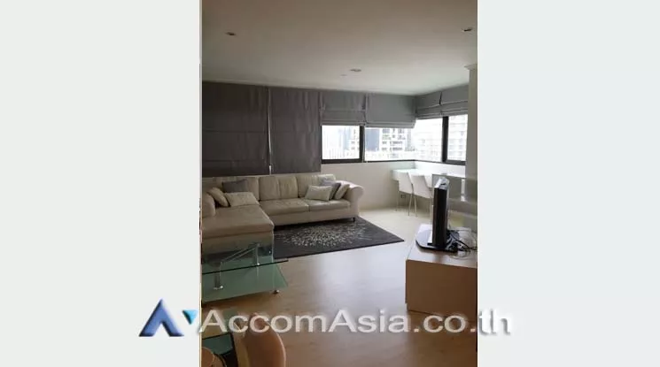  1 Bedroom  Condominium For Rent in Sathorn, Bangkok  near BTS Sala Daeng - MRT Lumphini (AA14125)