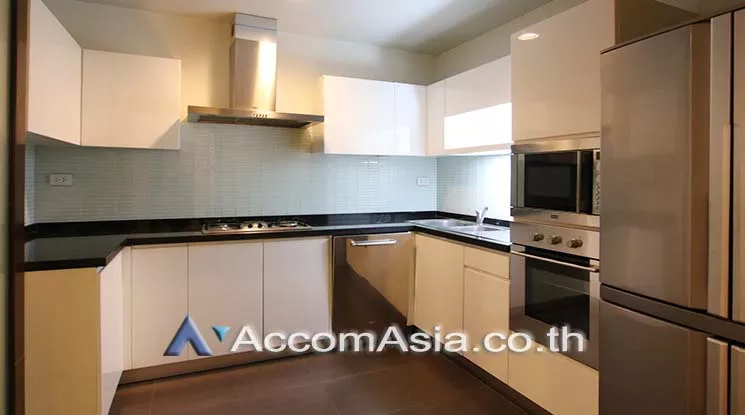 Pet friendly |  2 Bedrooms  Apartment For Rent in Sukhumvit, Bangkok  near BTS Thong Lo (AA14182)