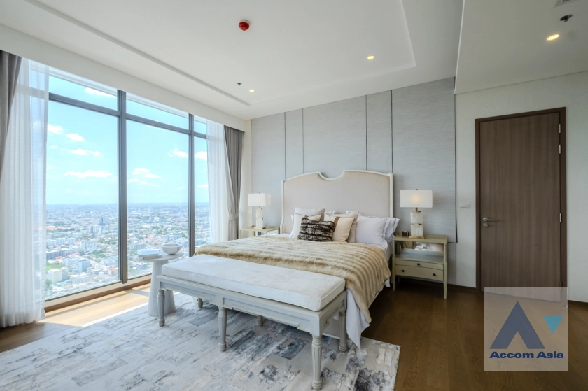 11  3 br Condominium For Sale in Sukhumvit ,Bangkok BTS On Nut at Ramada Plaza Residence AA14215