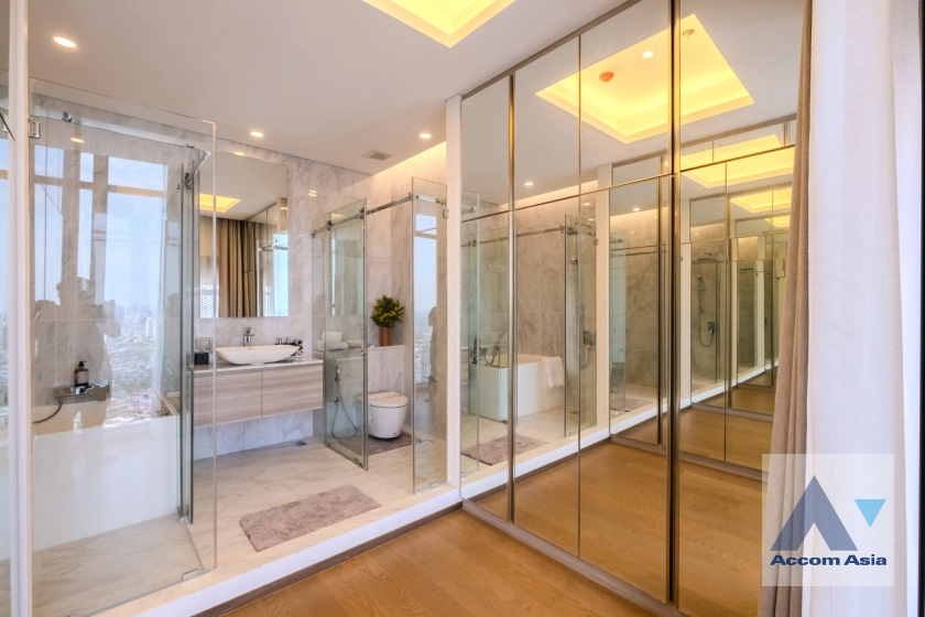 15  3 br Condominium For Sale in Sukhumvit ,Bangkok BTS On Nut at Ramada Plaza Residence AA14215