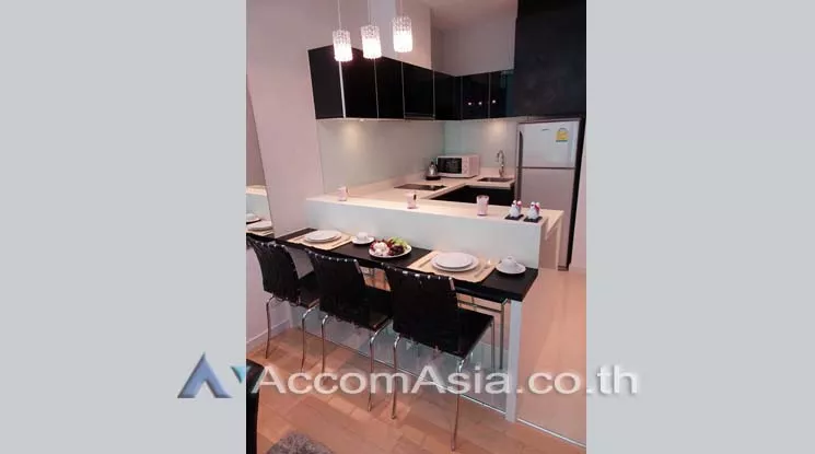  1 Bedroom  Condominium For Rent in Sukhumvit, Bangkok  near BTS Thong Lo (AA14226)