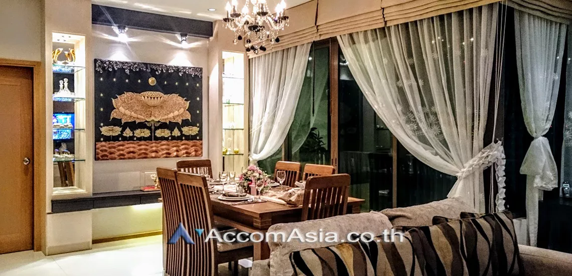  2 Bedrooms  Condominium For Rent in Sukhumvit, Bangkok  near BTS Phrom Phong (AA14228)