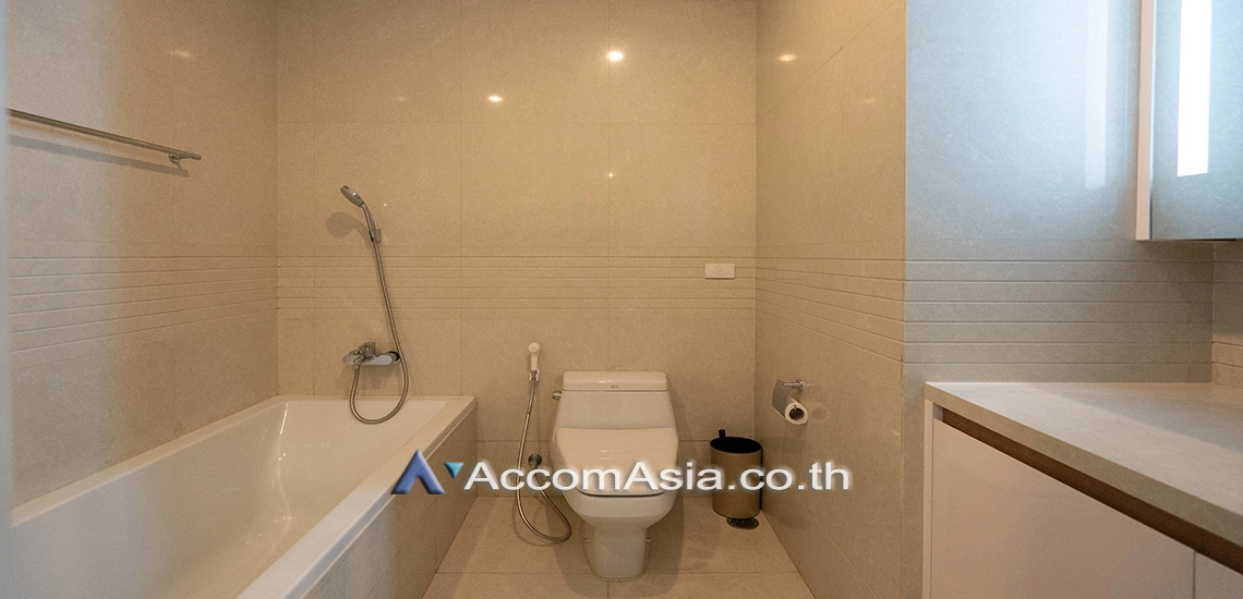 8  2 br Condominium For Rent in Ploenchit ,Bangkok BTS Chitlom at Q Langsuan  AA14380