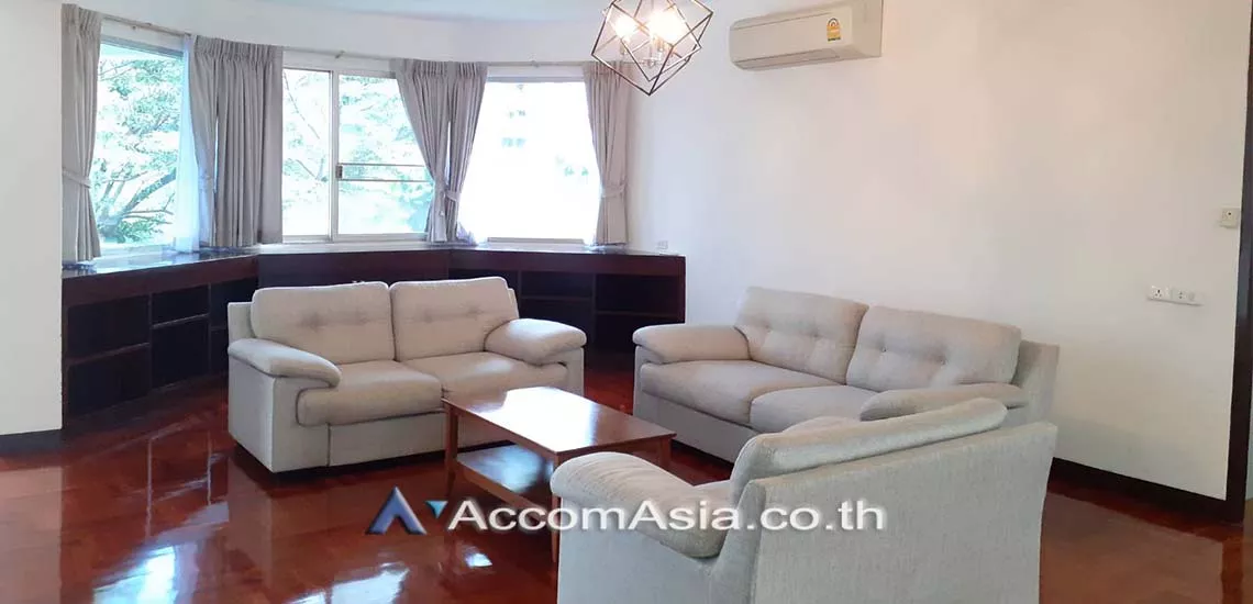 Pet friendly |  3 Bedrooms  Apartment For Rent in Sukhumvit, Bangkok  near BTS Phrom Phong (AA14397)