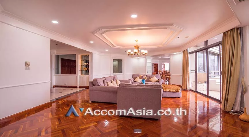 Pet friendly |  3 Bedrooms  Condominium For Rent in Sukhumvit, Bangkok  near BTS Phrom Phong (AA14403)