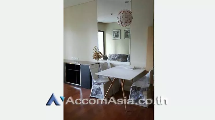  2 Bedrooms  Condominium For Rent in Sukhumvit, Bangkok  near BTS Phrom Phong (AA14463)