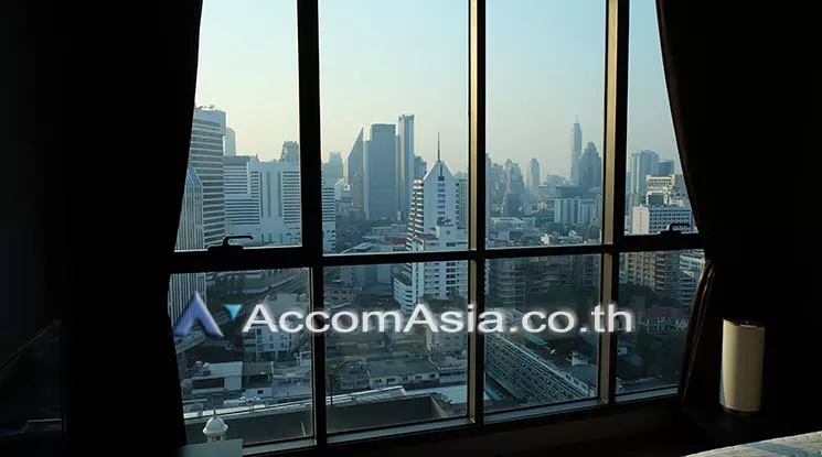  1 Bedroom  Condominium For Rent in Sukhumvit, Bangkok  near BTS Nana (AA14503)