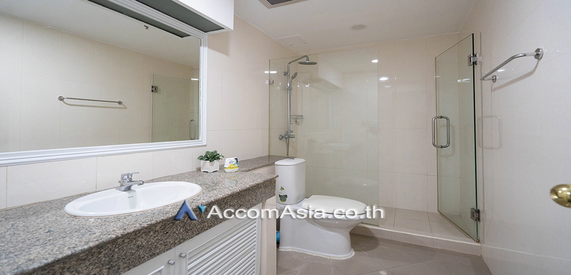 12  3 br Condominium For Rent in Sukhumvit ,Bangkok BTS Nana at Kallista Mansion AA14512