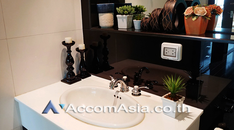 14  2 br Condominium For Rent in Ploenchit ,Bangkok BTS Chitlom at The Address Chidlom AA14537