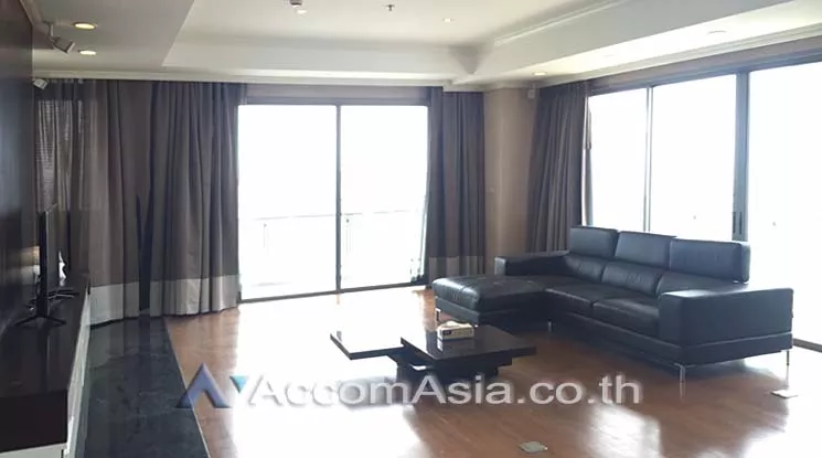  3 Bedrooms  Condominium For Rent in Sukhumvit, Bangkok  near BTS Phrom Phong (AA14554)