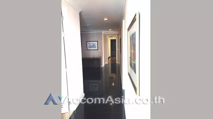  3 Bedrooms  Condominium For Rent in Sukhumvit, Bangkok  near BTS Phrom Phong (AA14554)