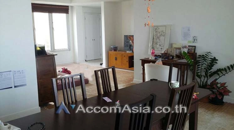 Pet friendly |  3 Bedrooms  Condominium For Rent in Sukhumvit, Bangkok  near BTS Thong Lo (AA14561)