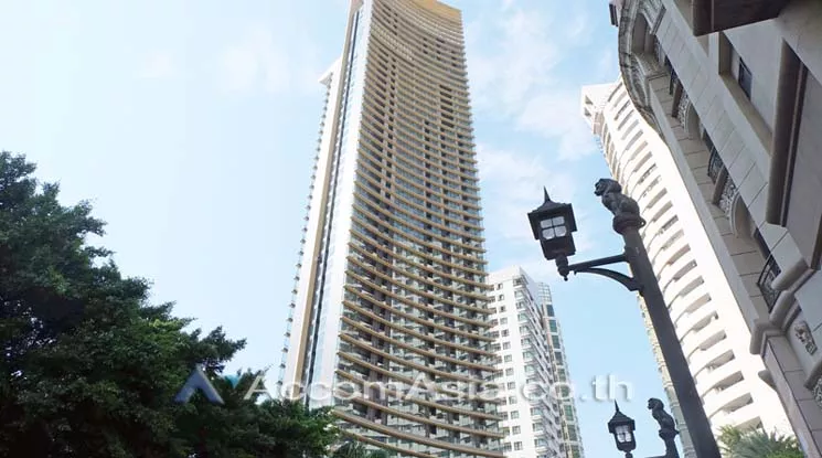  2 Bedrooms  Condominium For Rent in Sukhumvit, Bangkok  near BTS Phrom Phong (AA14607)