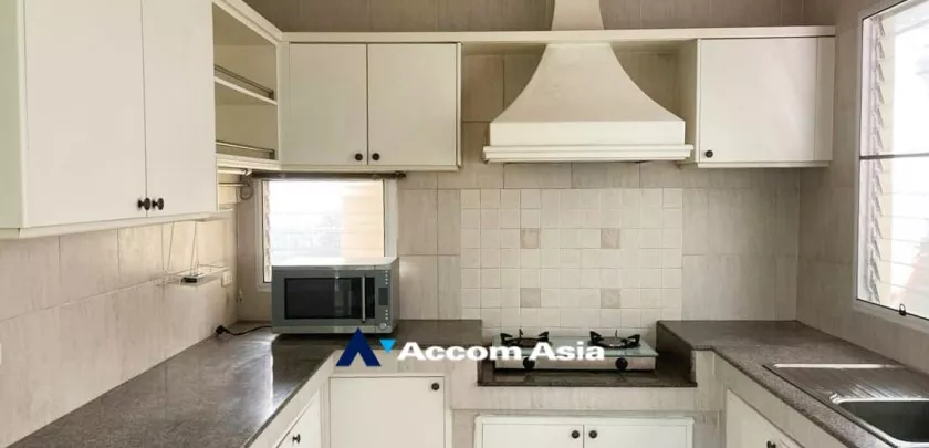 7  3 br House for rent and sale in Pattanakarn ,Bangkok ARL Ban Thap Chang at Exclusive Village AA14636