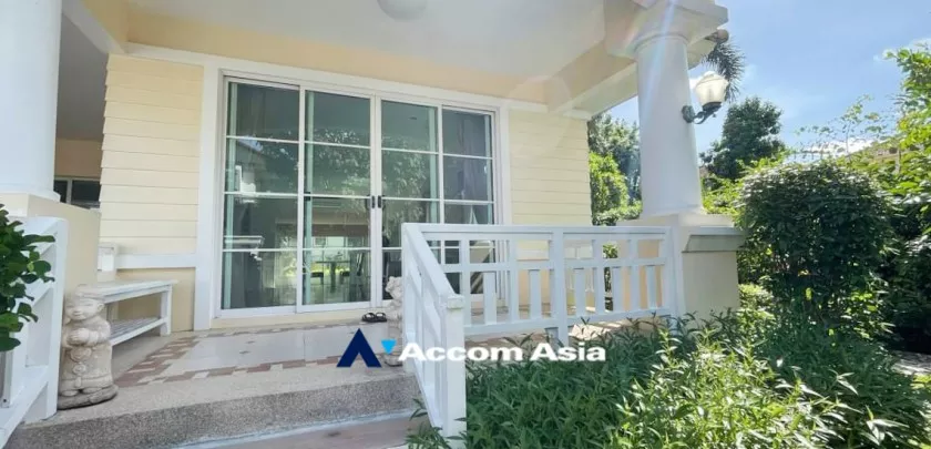 16  3 br House for rent and sale in Pattanakarn ,Bangkok ARL Ban Thap Chang at Exclusive Village AA14636