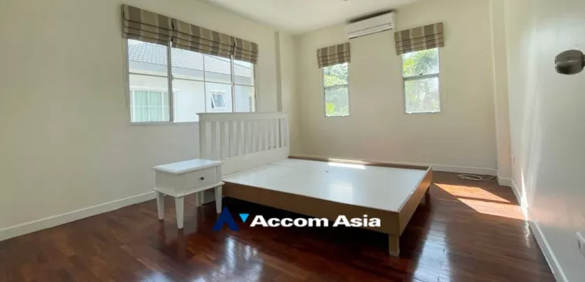 11  3 br House for rent and sale in Pattanakarn ,Bangkok ARL Ban Thap Chang at Exclusive Village AA14636