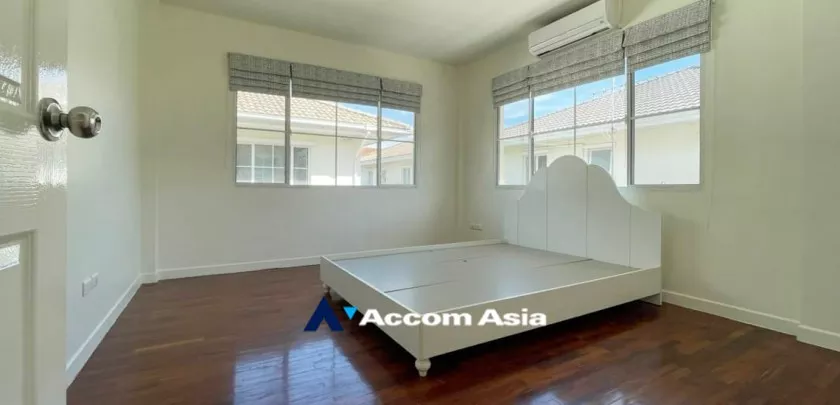 13  3 br House for rent and sale in Pattanakarn ,Bangkok ARL Ban Thap Chang at Exclusive Village AA14636
