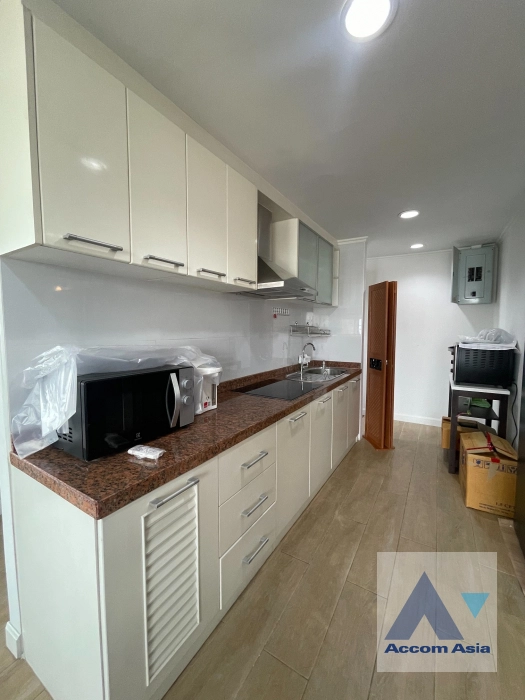  2 Bedrooms  Condominium For Rent in Sukhumvit, Bangkok  near BTS Phrom Phong (AA14736)