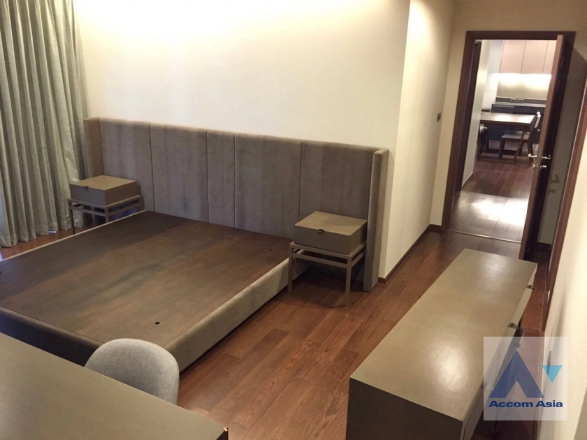  2 Bedrooms  Condominium For Rent & Sale in Sathorn, Bangkok  near BTS Chong Nonsi (AA14772)