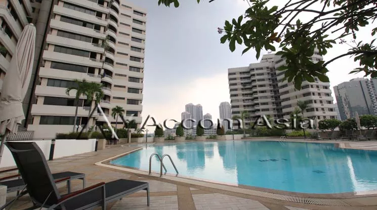 Pet friendly |  3 Bedrooms  Condominium For Rent in Sukhumvit, Bangkok  near BTS Phrom Phong (AA14782)