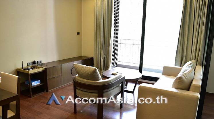  2 Bedrooms  Condominium For Rent in Sathorn, Bangkok  near BTS Chong Nonsi (AA14852)