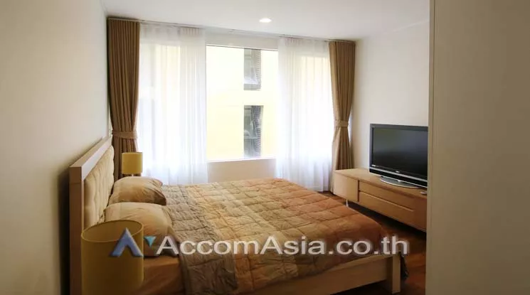 5  2 br Condominium For Rent in Ploenchit ,Bangkok BTS Ploenchit at Baan Siri Ruedee AA14882