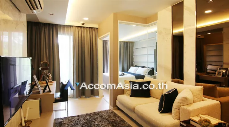  1 Bedroom  Condominium For Sale in Sukhumvit, Bangkok  near BTS Thong Lo (AA14900)