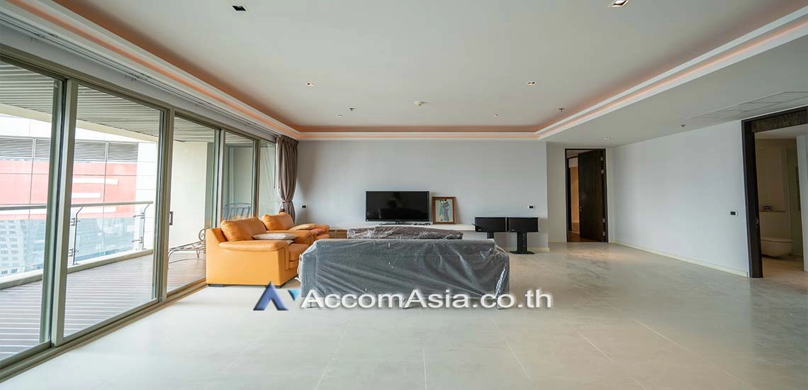 Big Balcony, Pet friendly |  2 Bedrooms  Condominium For Rent in Sukhumvit, Bangkok  near BTS Asok - MRT Sukhumvit (AA14926)