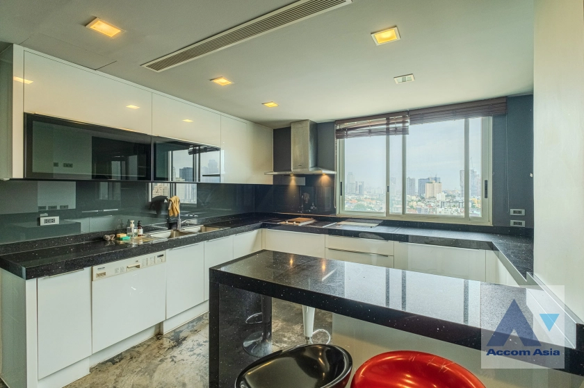 9  4 br Condominium For Rent in Sukhumvit ,Bangkok BTS Ekkamai at La Cascade AA14937