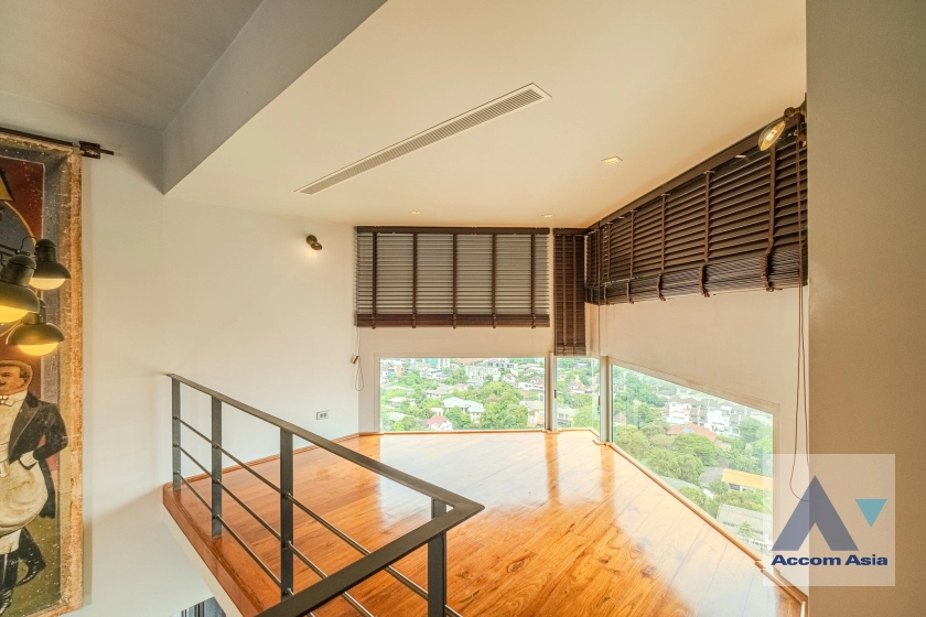 21  4 br Condominium For Rent in Sukhumvit ,Bangkok BTS Ekkamai at La Cascade AA14937