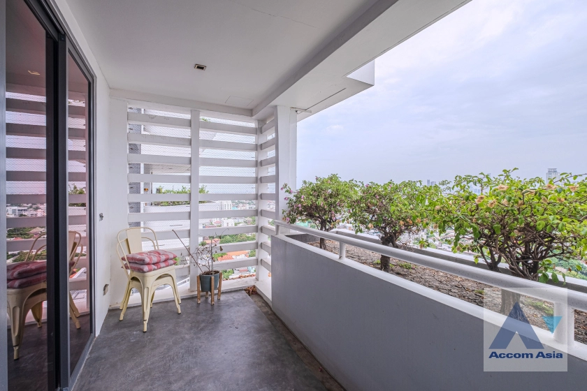 25  4 br Condominium For Rent in Sukhumvit ,Bangkok BTS Ekkamai at La Cascade AA14937