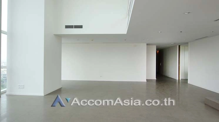 4  4 br Condominium For Sale in Charoennakorn ,Bangkok BTS Krung Thon Buri at The River Condominium AA14941