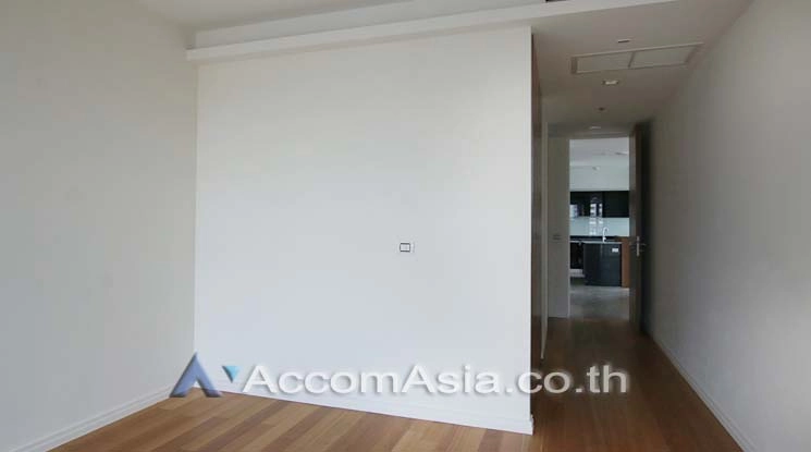 6  4 br Condominium For Sale in Charoennakorn ,Bangkok BTS Krung Thon Buri at The River Condominium AA14941