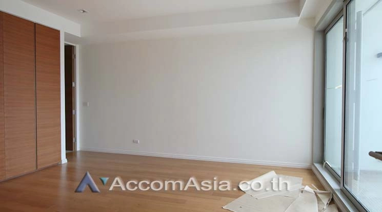 9  4 br Condominium For Sale in Charoennakorn ,Bangkok BTS Krung Thon Buri at The River Condominium AA14941