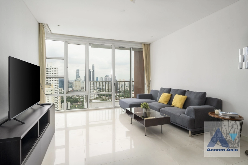  2 Bedrooms  Condominium For Rent & Sale in Sukhumvit, Bangkok  near BTS Ekkamai (AA14958)