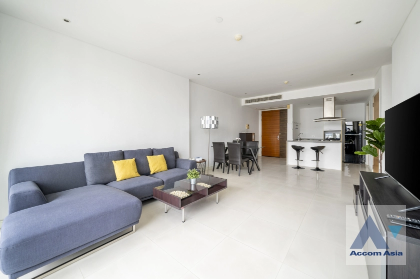  2 Bedrooms  Condominium For Rent & Sale in Sukhumvit, Bangkok  near BTS Ekkamai (AA14958)